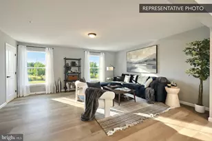 1043 Ellie Ln, Harrisburg, PA 17112 - Photo 9