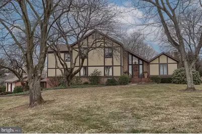 1 Banbury Road, Hummelstown, PA 17036 - Photo 1