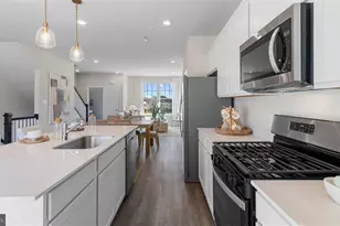 106 Barlett Ln, Harrisburg, PA 17111 - Photo 5