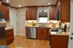 4061 Locust Ln, Harrisburg, PA 17109 - Photo 13