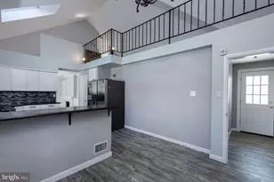 2926 Parkside Ln, Harrisburg, PA 17110 - Photo 9