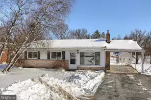 1111 Fairmont Dr, Harrisburg, PA 17112 - Photo 3