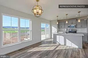 1047 Addie Ln, Harrisburg, PA 17112 - Photo 17