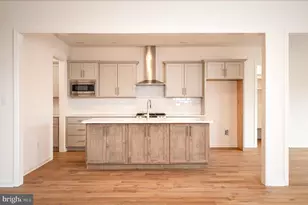 1002 Jacks Pl, Harrisburg, PA 17112 - Photo 5