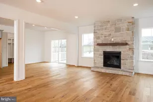 1002 Jacks Pl, Harrisburg, PA 17112 - Photo 7