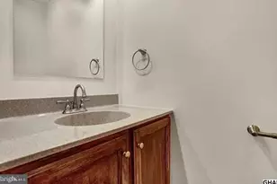 221 N Duke St, Hummelstown, PA 17036 - Photo 9