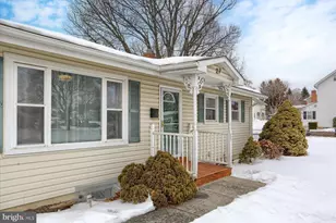 27 Nissley Dr, Middletown, PA 17057 - Photo 5