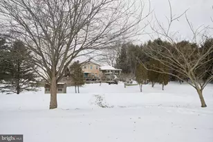 128 Circle Dr, Harrisburg, PA 17112 - Photo 3