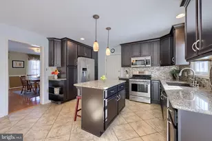 2124 Southpoint Dr, Hummelstown, PA 17036 - Photo 11