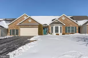 428 Baumgardner Dr, Harrisburg, PA 17112 - Photo 3