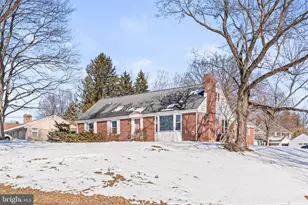 1601 Woodcrest Rd, Harrisburg, PA 17112 - Photo 1