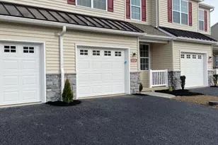 6126 Sawgrass Ct, Harrisburg, PA 17111 - Photo 1