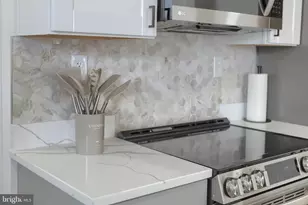 137 Apple Ln, Hershey, PA 17033 - Photo 13