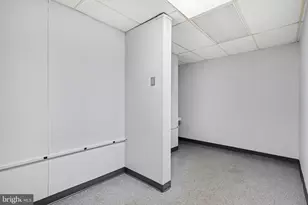 400 Nationwide Dr, Harrisburg, PA 17110 - Photo 35