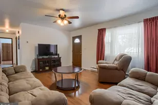 1075 Princess Dr, Harrisburg, PA 17113 - Photo 5