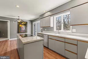 4712 Great Oak Ln, Harrisburg, PA 17110 - Photo 11