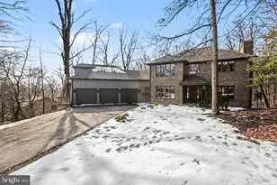 4712 Great Oak Ln, Harrisburg, PA 17110 - Photo 1