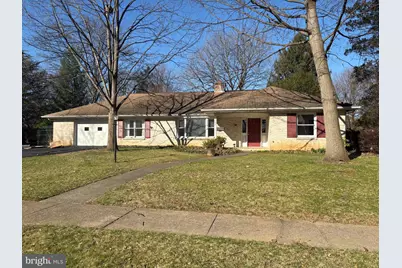 1043 W Areba Avenue, Hershey, PA 17033 - Photo 1