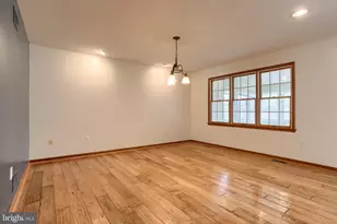 885 Sunny Hill Ln, Harrisburg, PA 17111 - Photo 47