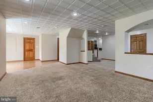 885 Sunny Hill Ln, Harrisburg, PA 17111 - Photo 31