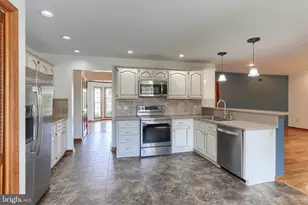 885 Sunny Hill Ln, Harrisburg, PA 17111 - Photo 43