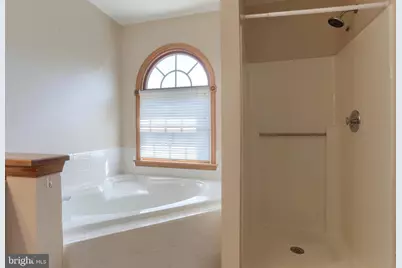 885 Sunny Hill Lane, Harrisburg, PA 17111 - Photo 23