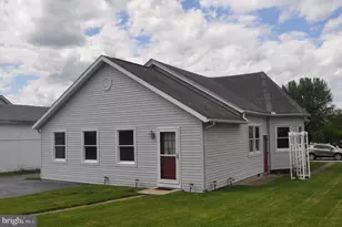 310 E Center St, Millersburg, PA 17061 - Photo 7