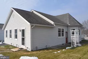 310 E Center St, Millersburg, PA 17061 - Photo 5