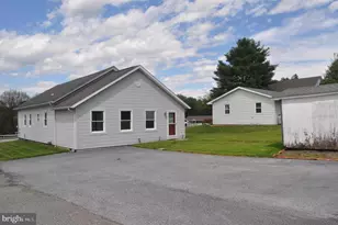 310 E Center St, Millersburg, PA 17061 - Photo 9