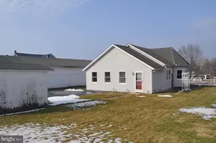 310 E Center St, Millersburg, PA 17061 - Photo 9
