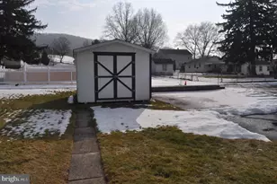 310 E Center St, Millersburg, PA 17061 - Photo 7