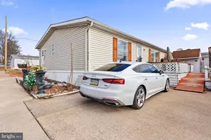 524 N Pine St, Middletown, PA 17057 - Photo 1