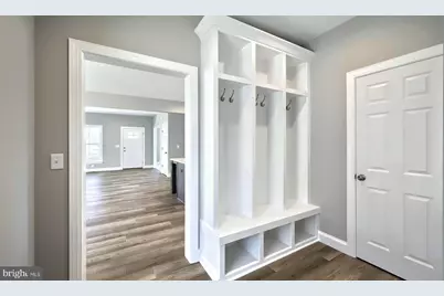 2424 Hawthorne Drive, Harrisburg, PA 17110 - Photo 7