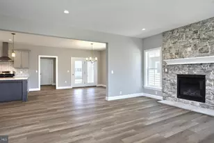 2424 Hawthorne Dr, Harrisburg, PA 17110 - Photo 15