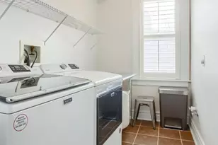 2410 N 2nd St, Harrisburg, PA 17110 - Photo 29