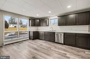 5885 Avis Ln, Harrisburg, PA 17112 - Photo 11