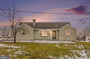 5885 Avis Ln, Harrisburg, PA 17112 - Photo 1