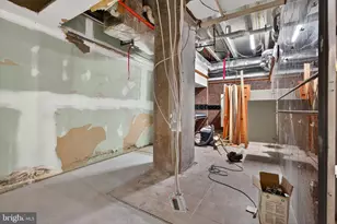 215 Pine St, Harrisburg, PA 17101 - Photo 39