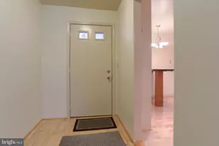 951 Innsbruck Dr, Hummelstown, PA 17036 - Photo 5