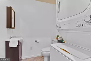 1931 Green St, Harrisburg, PA 17102 - Photo 9