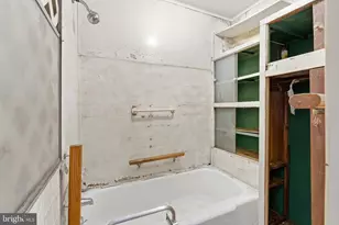 242 N 2nd St, Steelton, PA 17113 - Photo 17