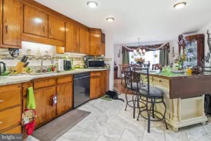 3625 Crooked Hill Rd, Harrisburg, PA 17110 - Photo 7