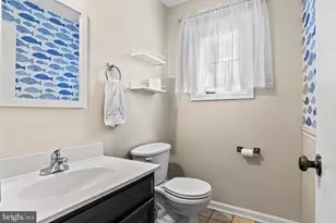 207 Crescent Dr, Hershey, PA 17033 - Photo 19