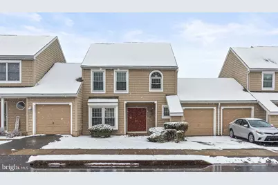 207 Crescent Drive, Hershey, PA 17033 - Photo 1