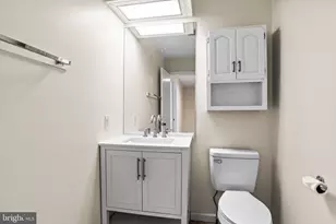 207 Crescent Dr, Hershey, PA 17033 - Photo 29