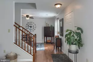 110 S Timber Ct, Harrisburg, PA 17110 - Photo 3