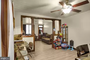 1937 Zarker St, Harrisburg, PA 17104 - Photo 7