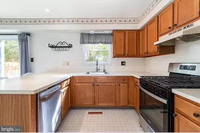 6179 Spring Knoll Drive, Harrisburg, PA 17111 - Photo 9