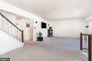 6179 Spring Knoll Dr, Harrisburg, PA 17111 - Photo 3