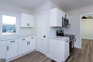 8050 Chambers Hill Rd, Harrisburg, PA 17111 - Photo 7